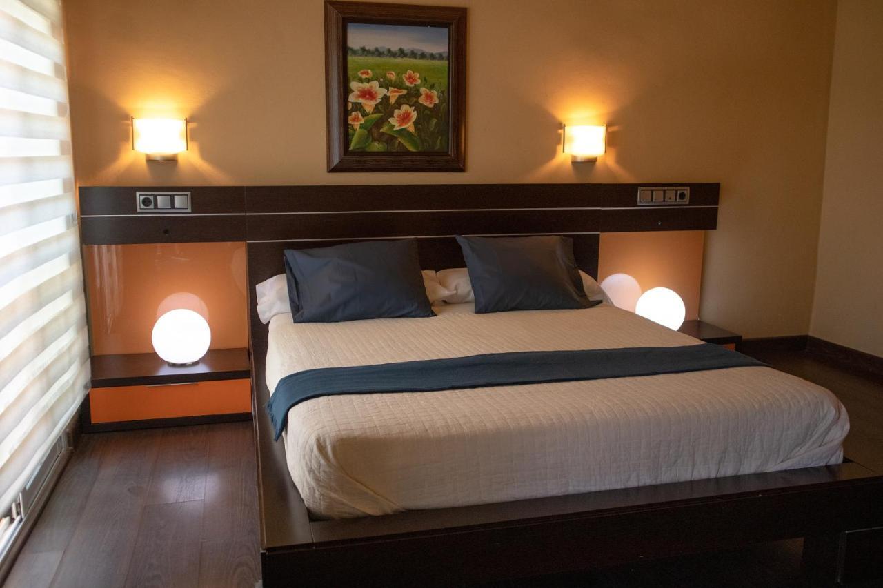 Hotel Las Navas Malagón Extérieur photo